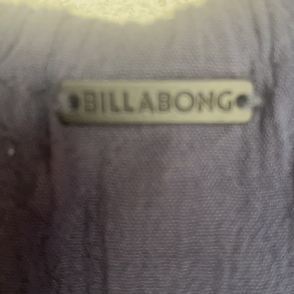 Billabong blouse. - Picture 5 of 5